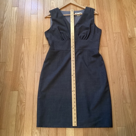 Banana Republic Wool Dress, Sleeveless, size 10 petite - Picture 8 of 9